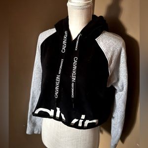 Calvin Klein crop sweater small